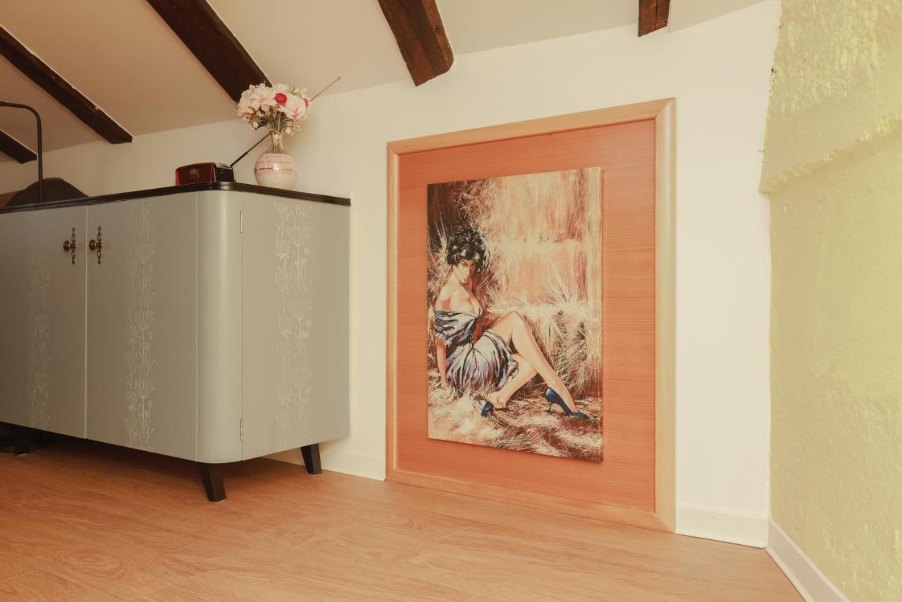 Apartmani Nad Voltun カスタヴ エクステリア 写真